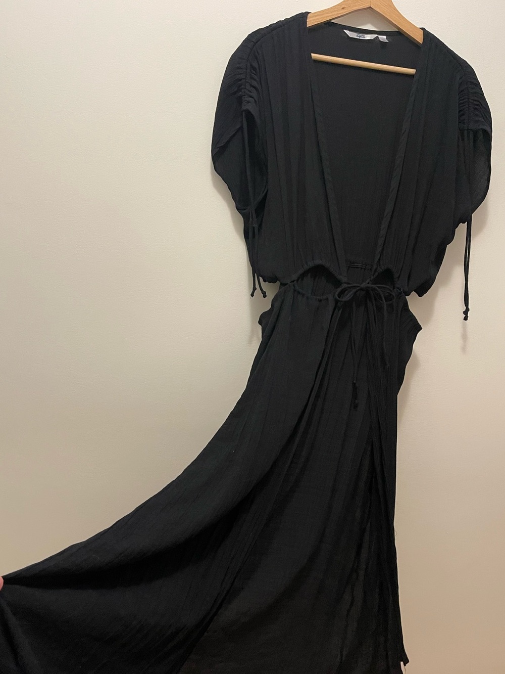 La Vie En Rose Black Tie-Waist Coverup